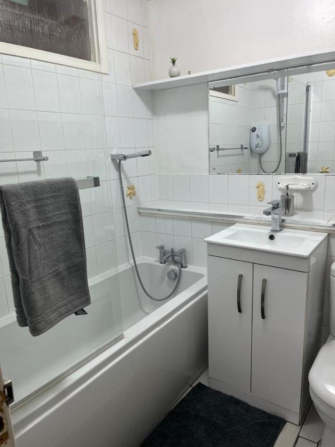 London 1 Bed Cosy House Apartment Norwood Luaran gambar